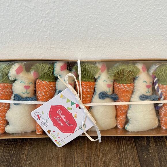 COTTONTAIL LANE 6ft Spring Easter Bunny & Carrot Garland NEW IN BOX - Picture 1 of 5